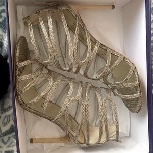 Stuart weitzman heels